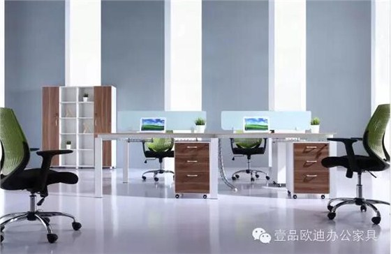 簡(jiǎn)單3招，擺脫辦公桌下各種電源線(xiàn)雜亂困擾？