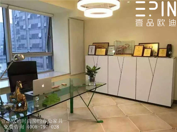 意大利原創(chuàng)設(shè)計班臺+酷睿文件柜 壹品歐迪辦公家具