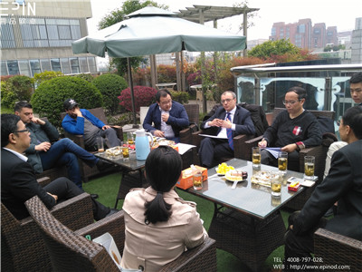 意大利國家電視5臺(tái)記者和米蘭蒙扎市政府副市長到公司考察