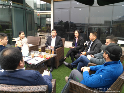 意大利國家電視5臺(tái)記者和米蘭蒙扎市政府副市長到公司考察4