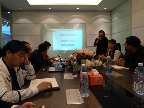 新同事介紹-壹品歐迪辦公家具四月員工大會(huì)
