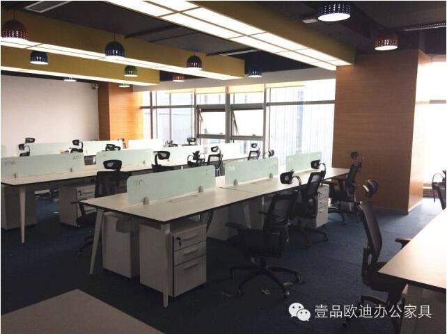 【央視新聞客戶端】京東JD讓老百姓放心網(wǎng)購，壹品歐迪讓京東JD綠色辦公