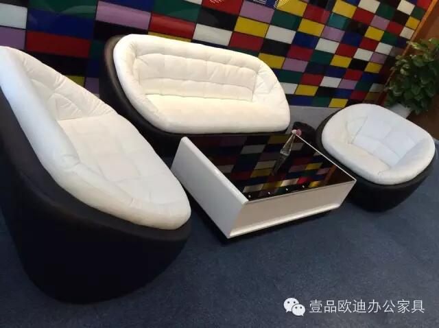 【央視新聞客戶端】京東JD讓老百姓放心網(wǎng)購，壹品歐迪讓京東JD綠色辦公