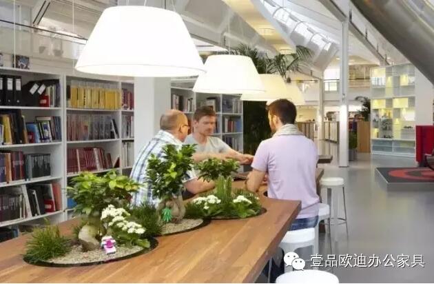 為什么辦公室里一定要養(yǎng)植物？-壹品歐迪辦公家具